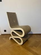 Vitra Wiggle chair door Frank Gehry