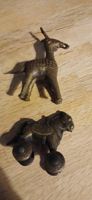 sculptuur, 2 Bronze miniature horses india hindi tempel - 10, Antiek en Kunst, Kunst | Niet-Westerse kunst