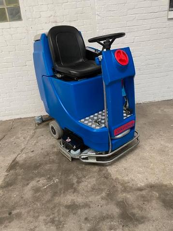 Columbus ARA 80 BM 100 Ride-On Car Washer for Sale – Excellent Condition, €4,499 Excl. VAT