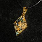 Oud-Egyptisch Oudegyptische faience kralen op een moderne