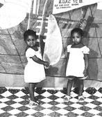 Sanlé SORY - Fillettes en partance pour Abidjan- 1977 (XL), Antiek en Kunst
