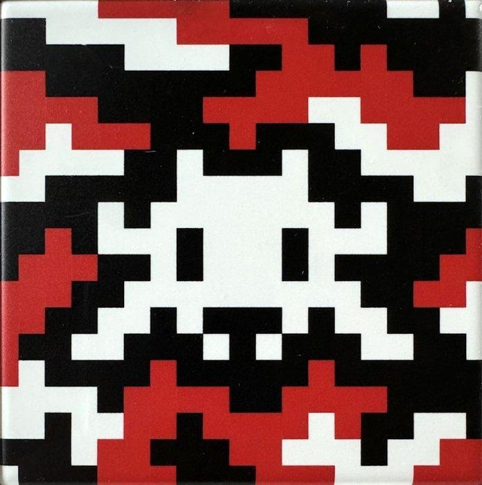 Invader (1969) - Camo Space Tiles (Space Station) Red White, Antiek en Kunst, Kunst | Designobjecten