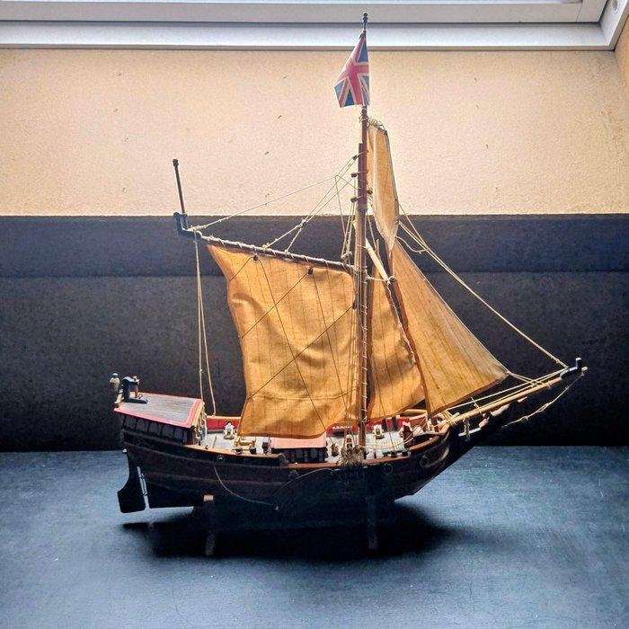 Modelboot - H.M.S. Mary, Hobby & Loisirs créatifs, Voitures miniatures | 1:5 à 1:12