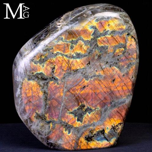 Labradorite éclat rouge orangé Labradorite polie en forme, Verzamelen, Mineralen en Fossielen