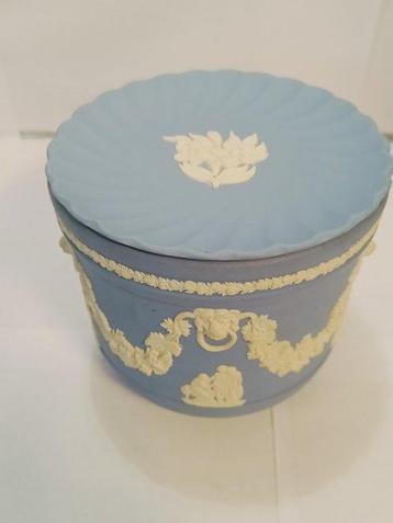 Ornement décoratif (2) - Royaume-Uni - Cache-pot Wedgewood