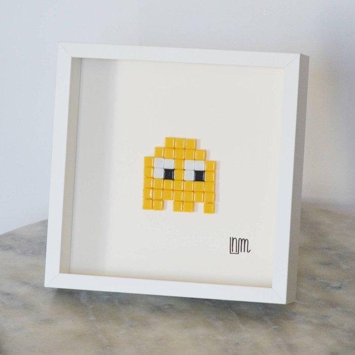 nLm - Pac-Man Yellow, Mosaic, Antiquités & Art, Art | Objets design