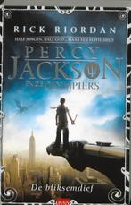Percy Jackson en de olympiers / De bliksemdief 9789089680938, Livres, Rick Riordan, Verzenden
