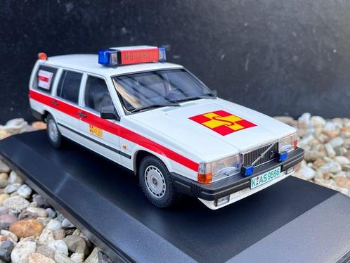 Minichamps 1:18 - Model sedan - Volvo 740 GL Break ASB Köln, Hobby en Vrije tijd, Modelauto's | 1:5 tot 1:12