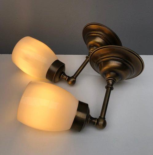 Wandlamp - Opaline glas, Antiek en Kunst, Curiosa en Brocante