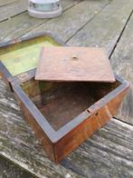 English George III style tea caddy box with one compartiment