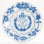 Bord - Kangxi Chinese Porcelain Armorial Blue and White -, Antiek en Kunst