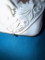 Sans Prix de Réserve - Camée Coquillage sardonyx, cadre en