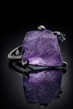 Amethist - Zilver - Ring - Ruwe schoonheid