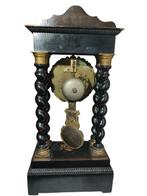 Pendule portique - Bois, Laiton - 1850-1900