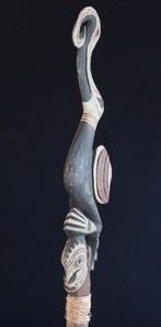 Ceremoniële fluit van de Iatmül uit het Midden Sepik -