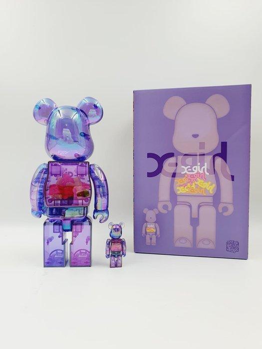 X-Girl x Bearbrick - X-Girl 400% & 100 set Purple Edition, Antiek en Kunst, Kunst | Schilderijen | Modern