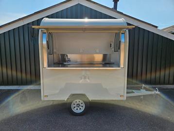 foodtruck foodtrailer verkoopwagen verkoop aanhanger wagen beschikbaar voor biedingen
