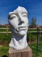 Statue, garden statue head in white color patina - 50 cm -, Antiquités & Art