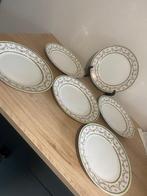 E. Bourgeois - Serveerschaal (6) - Porselein - dinerbord, Antiek en Kunst