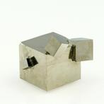 Hoge kwaliteit! Pyriet kristallen cluster - Hoogte: 4.5 cm -, Verzamelen, Mineralen en Fossielen