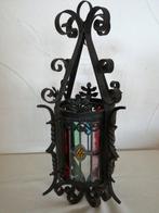 Lantaarn plafondlamp - Smeedijzer/Gebrandschilderd glas, Antiek en Kunst, Curiosa en Brocante