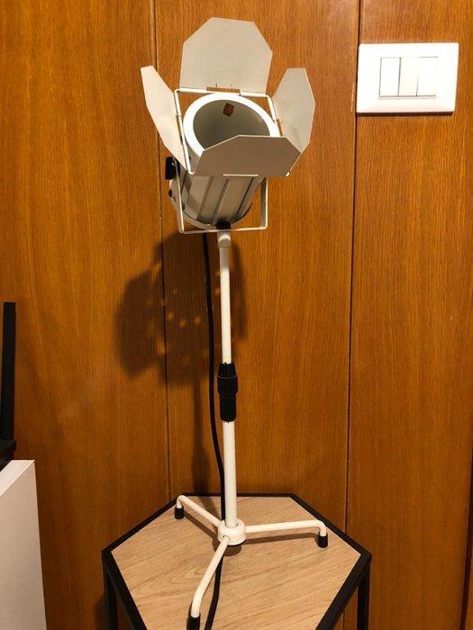 Lampe de table trépied - Métal, Antiek en Kunst, Antiek | Wandborden en Tegels