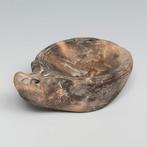 Oud-Romeins Terracotta olielamp met griffioen Met Spaanse
