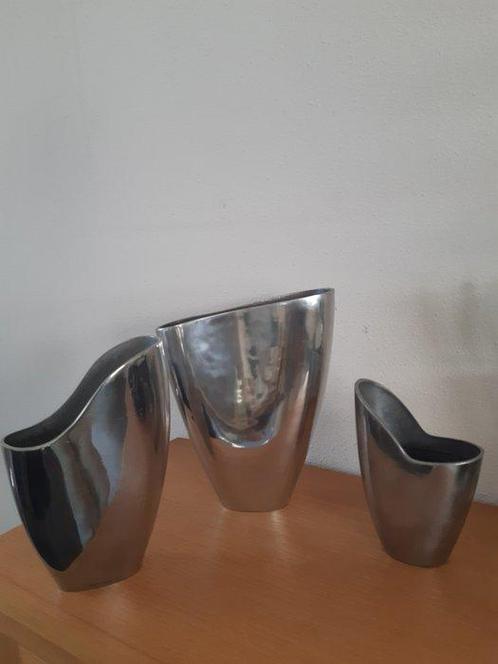 Anna Efverlund - Vase (3) - Anatomie - Aluminium -, Antiek en Kunst, Curiosa en Brocante