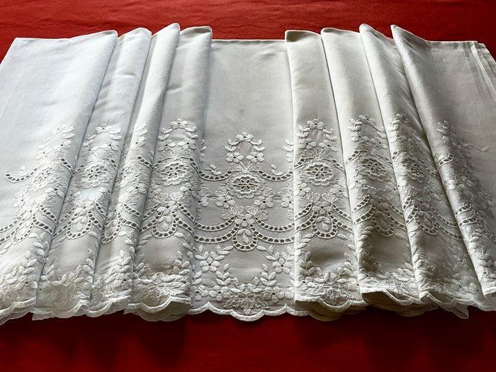 Linge de lit en coton de lEmpire de Napoléon III tardif -, Antiek en Kunst, Antiek | Tapijten, Tafelkleden en Textiel