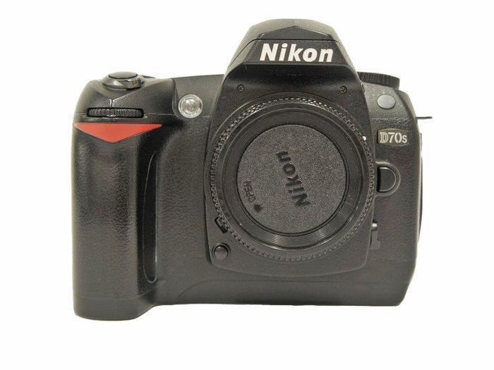 Nikon D70s AF-S Nikkor 18-55mm 3.5-5.6 G Digitale reflex, Audio, Tv en Foto, Fotocamera's Digitaal