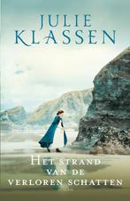 Het strand van de verloren schatten 9789029730358, Boeken, Verzenden, Gelezen, Julie Klassen