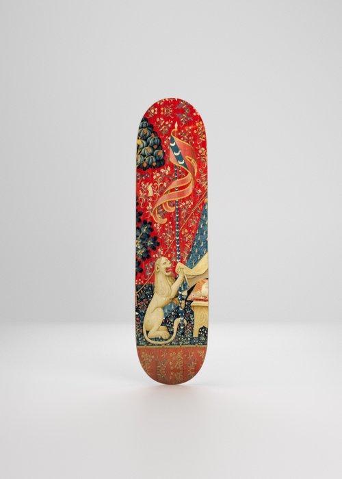 Figuur - Three skateboards Lady and the Unicorn 1510, Antiek en Kunst, Antiek | Overige Antiek