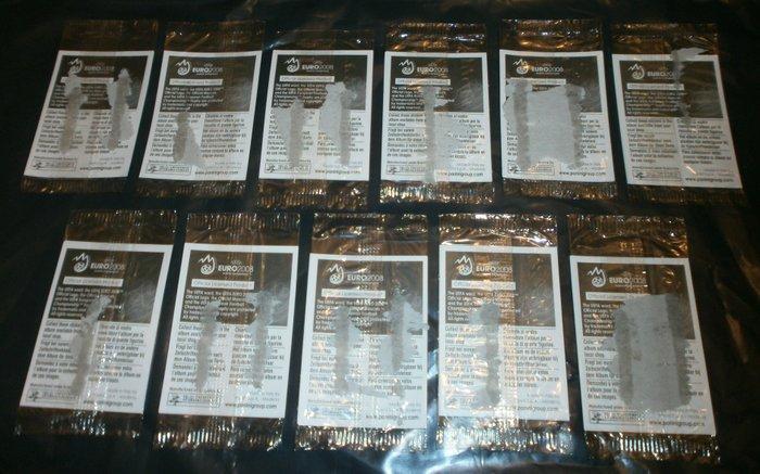 Panini Nestle - EC Euro 2008 - 11 sealed promo packs with 33, Verzamelen, Stickers