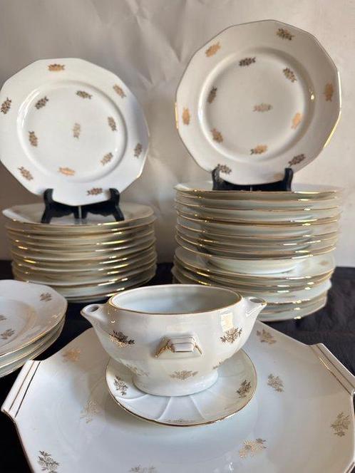 Velay Porcelaines D.L. - Tafelservies (37) - Oud Parijs -, Antiek en Kunst, Antiek | Meubels | Tafels