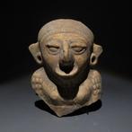 Maya Terre cuite Figure. env. 600 - 900 apr. J.-C. Hauteur