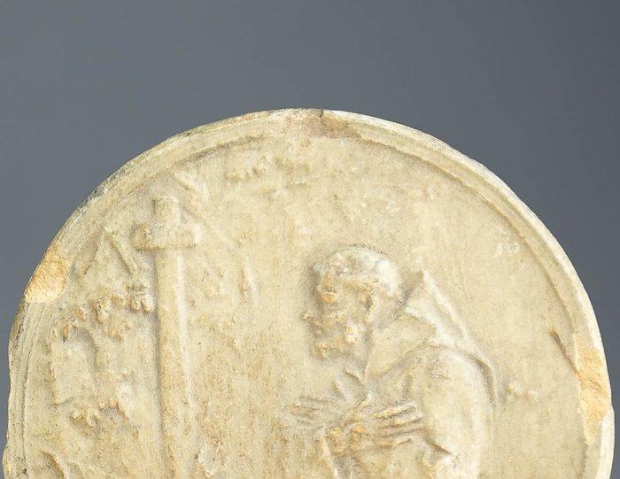 Reliëf, Antique wall relief Saint Francis in Meditation-, Antiquités & Art, Art | Art non-occidental