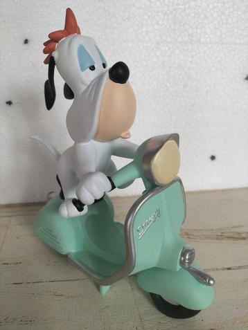 Statue, Droopy en scooter EA  - 18 cm - Résine - 2001