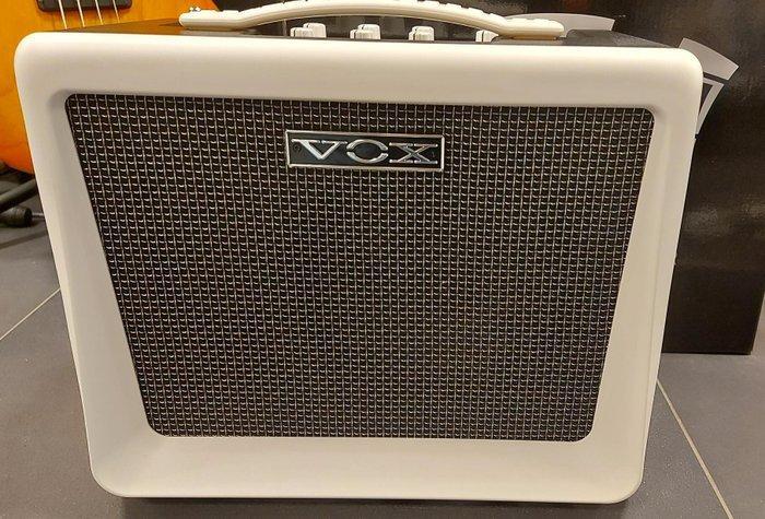 Vox - VX50KB Buizenversterker, Muziek en Instrumenten, Snaarinstrumenten | Gitaren | Akoestisch