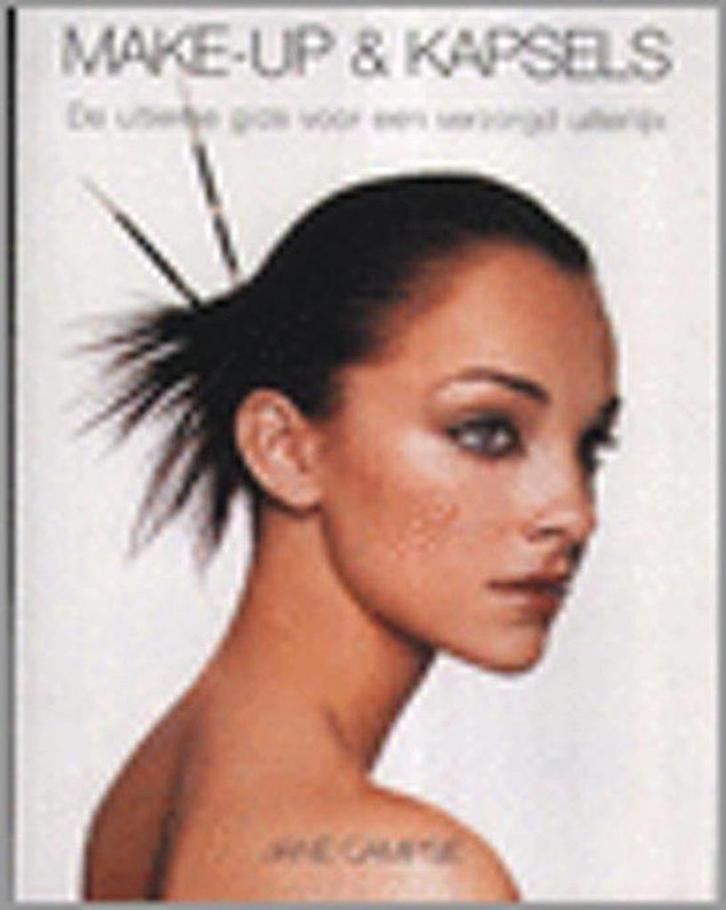 MAKE-UP EN KAPSELS 9783829022989 Campsie Jane, Boeken, Overige Boeken, Zo goed als nieuw, Verzenden
