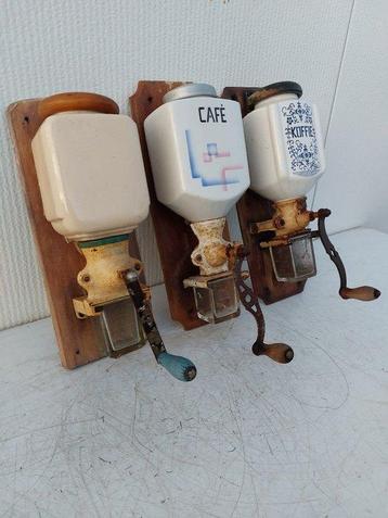 Moulin à café (3) - Bois, Céramique - Modèle de mur en
