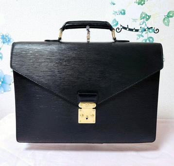 Louis Vuitton - Business bag, Handtassen en Accessoires, Tassen | Damestassen, Nieuw