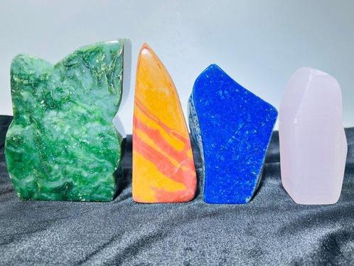 *** AUCUNE RÉSERVE *** Ensemble de 4 cristaux uniques -, Verzamelen, Mineralen en Fossielen