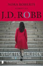 Vergeten verleden / Eve Dallas / 16 9789022586419 J.D. Robb, Boeken, Verzenden, Gelezen, J.D. Robb