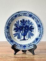 Schotel - Aardewerk - Delfts blauw decor bloem, Antiek en Kunst