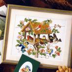 Vogeltjes Voederpaal - Borduurset 14CT - op Wit Borduurstof, Verzenden, Nieuw