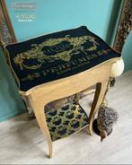 Stylish Interior - Kast - Hout