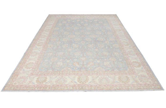 Tabriz Inspired Very Fine Wool&Silk Carpet with Luxurious, Huis en Inrichting, Stoffering | Tapijten en Vloerkleden