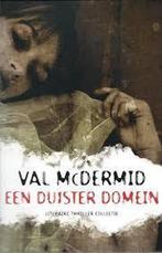 Een duister domein / Karen Pirie 9789021015293 Val McDermid, Boeken, Verzenden, Gelezen, Val McDermid