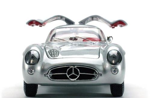 Maisto Premiere Edition - 1:18 - Mercedes-Benz 300 SLR, Hobby & Loisirs créatifs, Voitures miniatures | 1:5 à 1:12