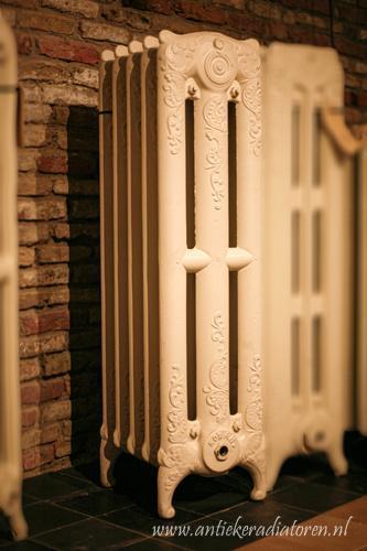Nostalgische gietijzeren radiatoren, Doe-het-zelf en Bouw, Verwarming en Radiatoren, 800 watt of meer, Gebruikt, Radiator, 80 cm of meer